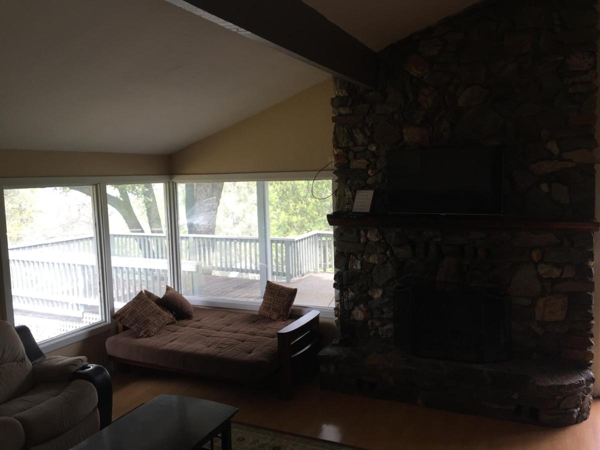 | Mountain Trail Lodge and Vacation Rentals