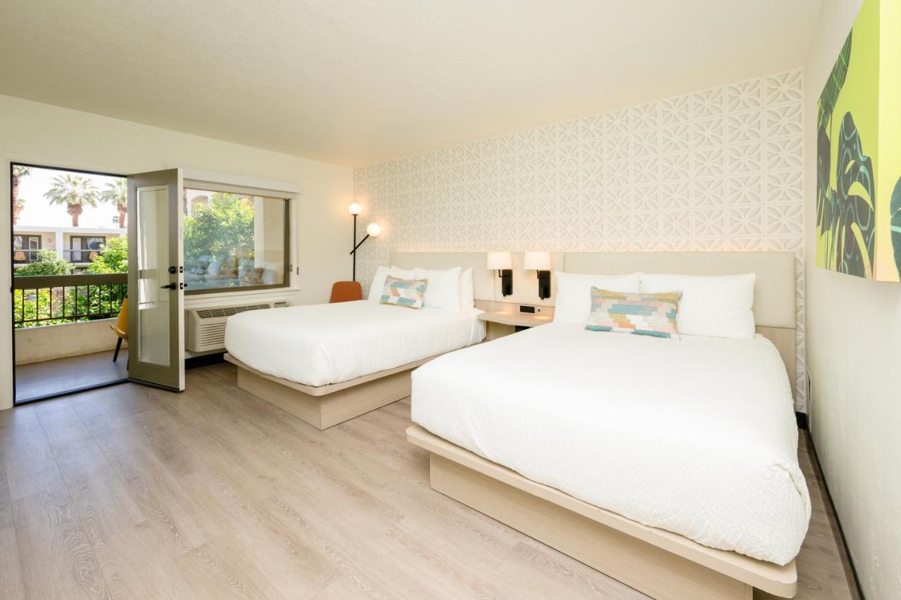 | Palm Mountain Resort & Spa