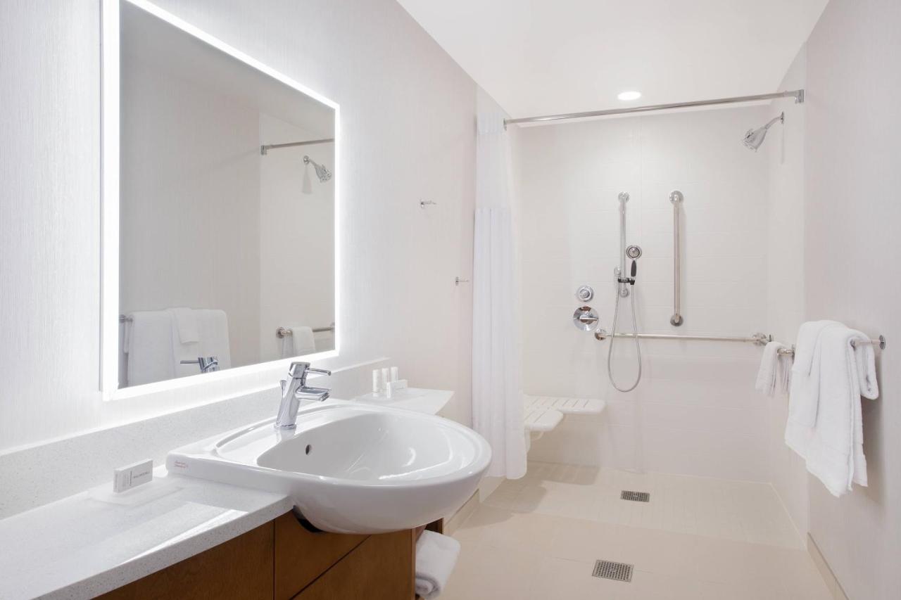 King Suite at Springhill Suites Mount Laurel