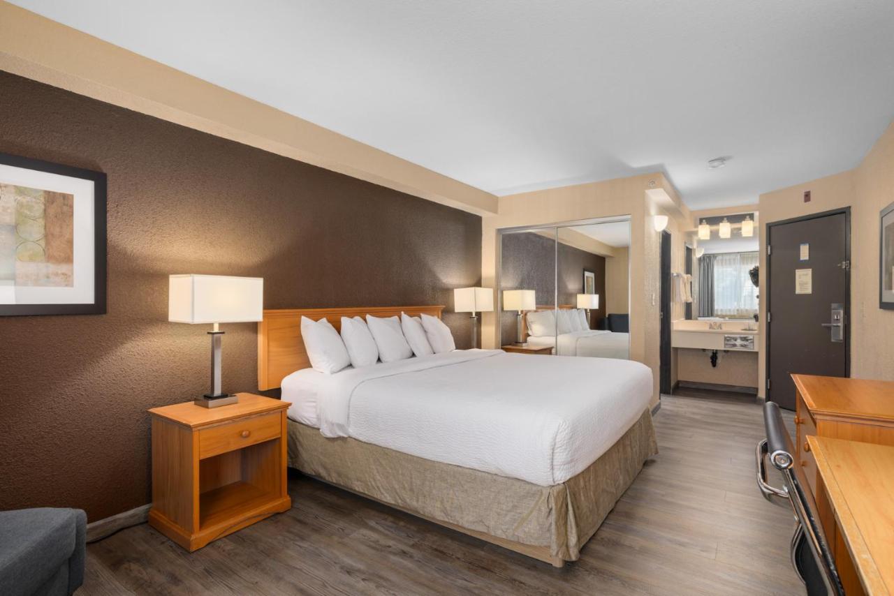 King Room - Non-Smoking at Ramada by Wyndham Portland
