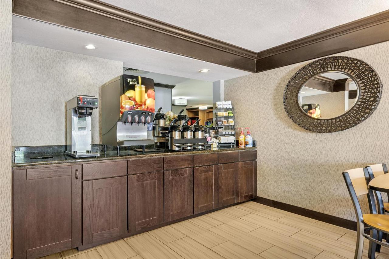 | Best Western Black Hills Lodge