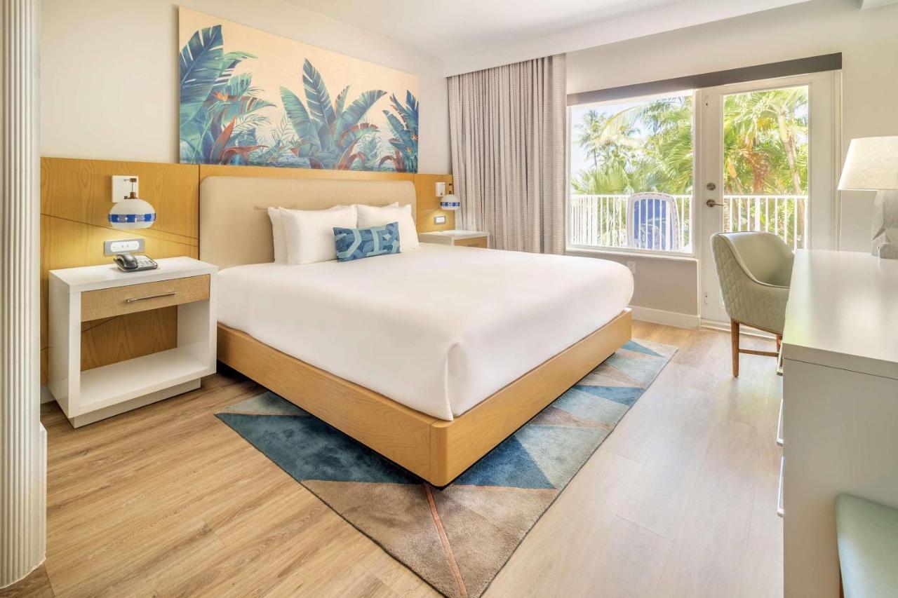 | Four Points by Sheraton Miami Beach