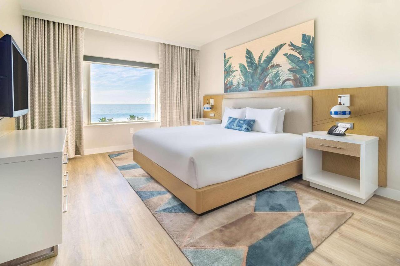 | Four Points by Sheraton Miami Beach