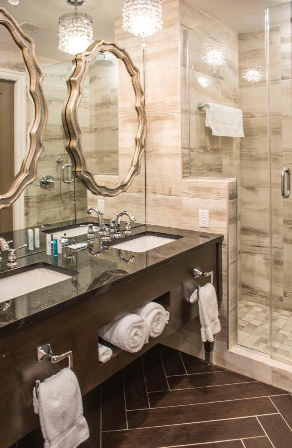 | The Delavan Hotel