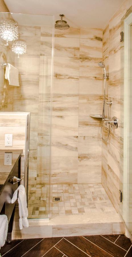  | The Delavan Hotel