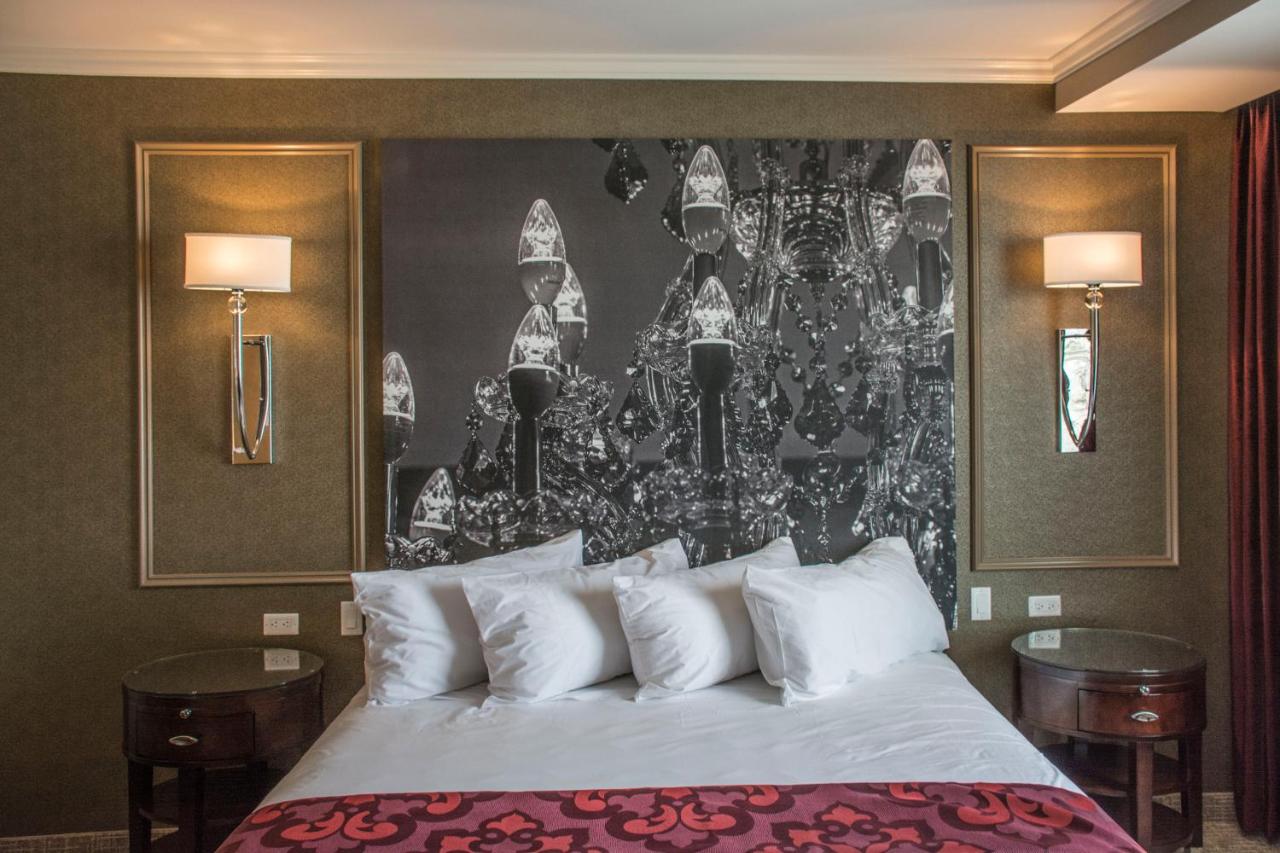 | The Delavan Hotel