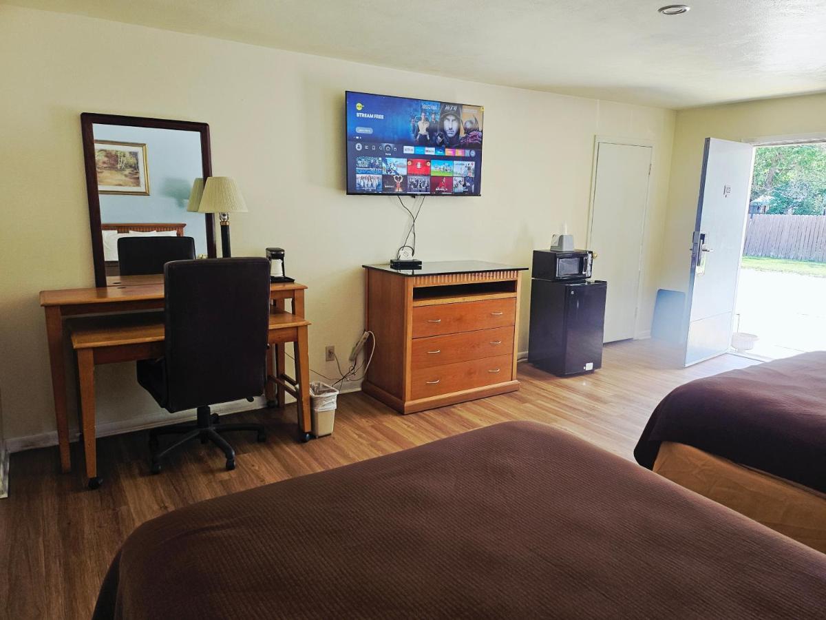  | The Budget Inn Express