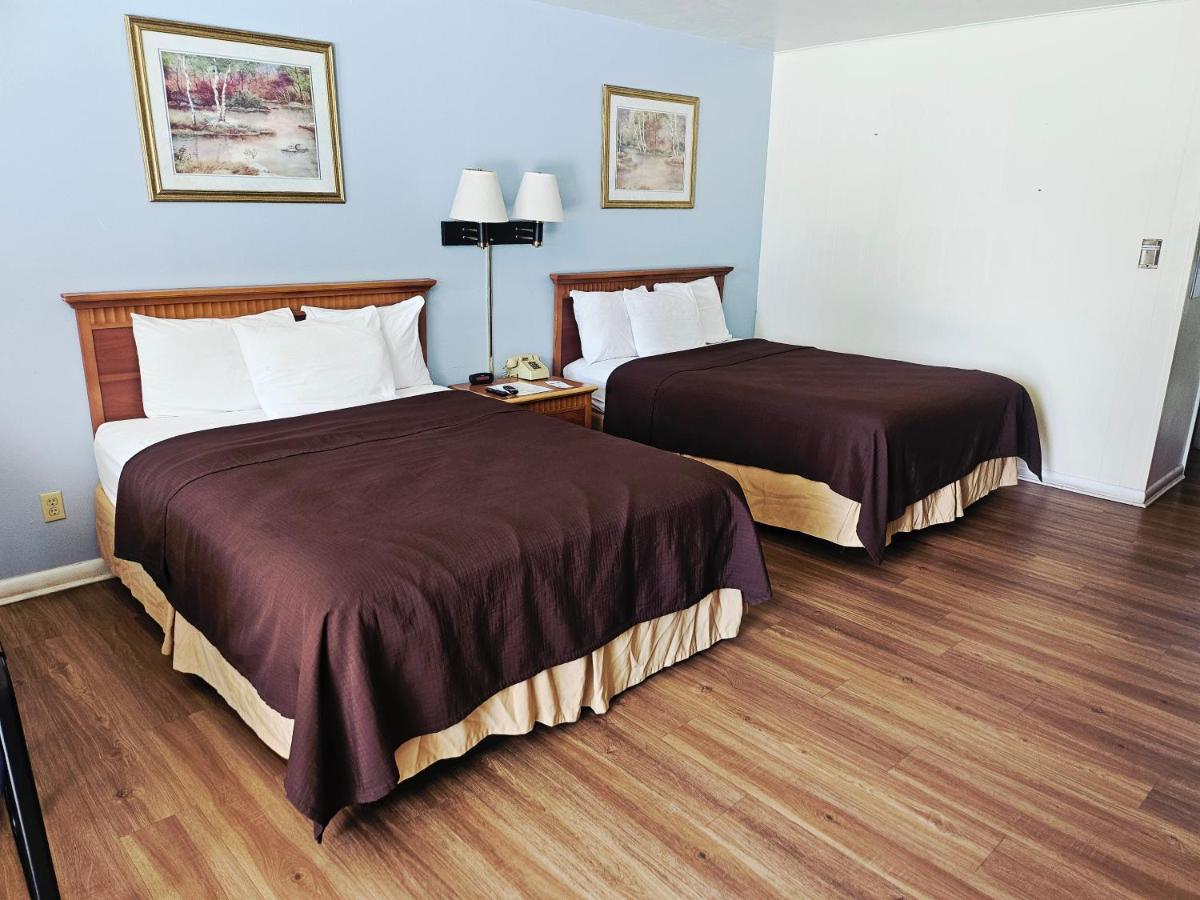  | The Budget Inn Express