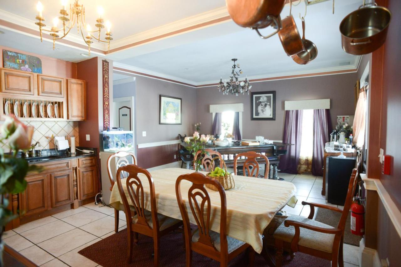  | Naomi's Inn Bed & Breakfast