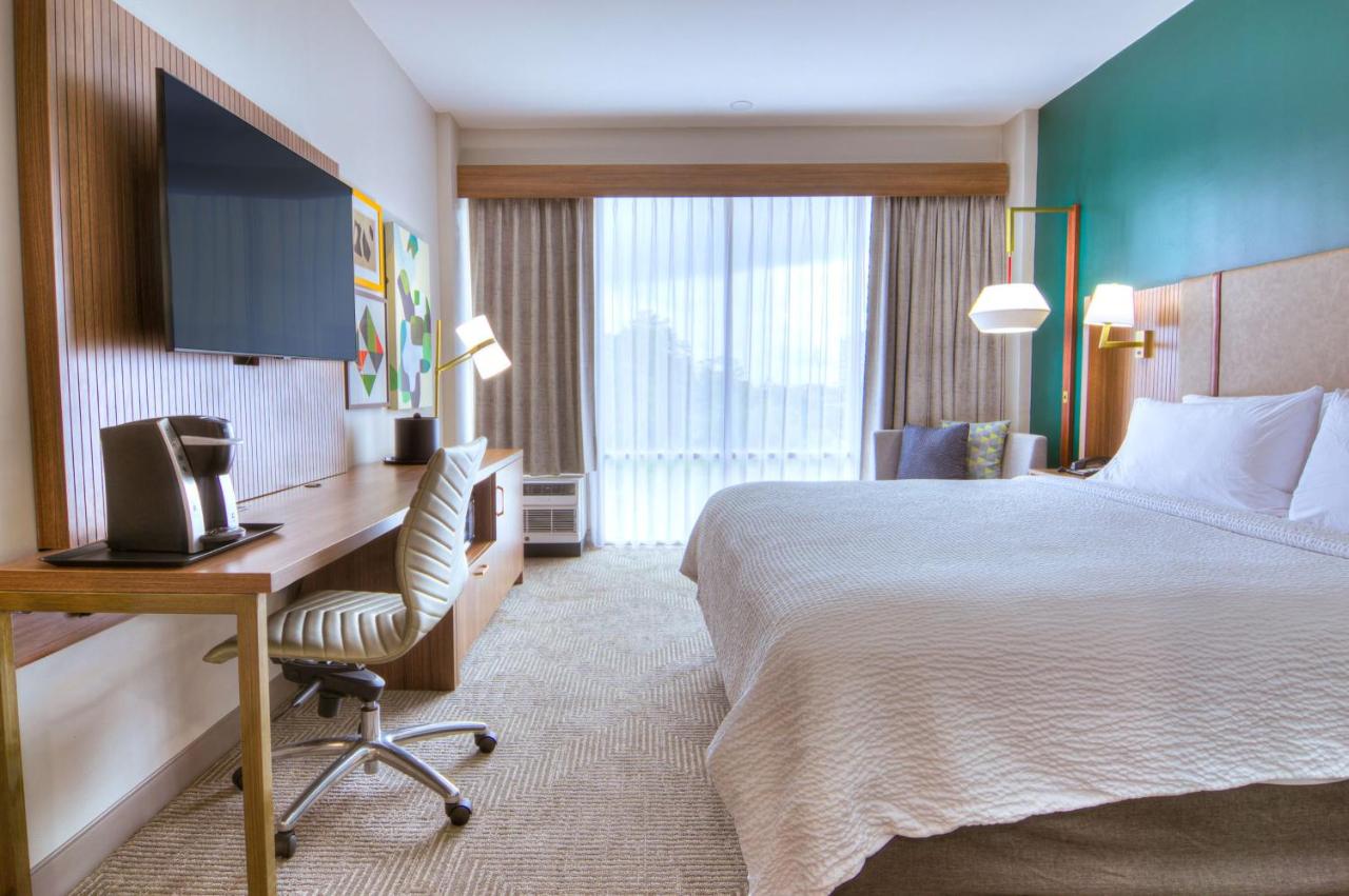 King Room at Holiday Inn Gainesville - University Center by IHG