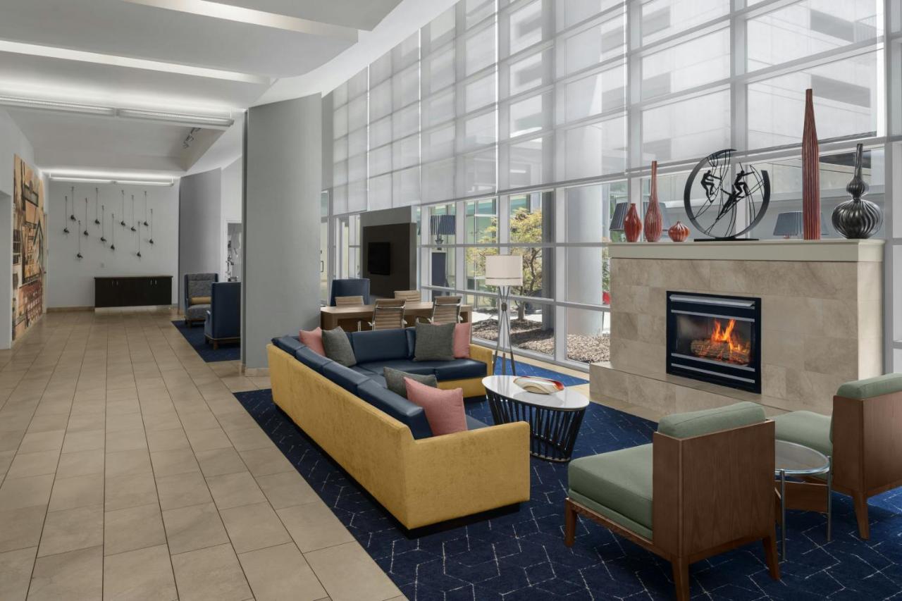 | Courtyard by Marriott Atlanta Buckhead