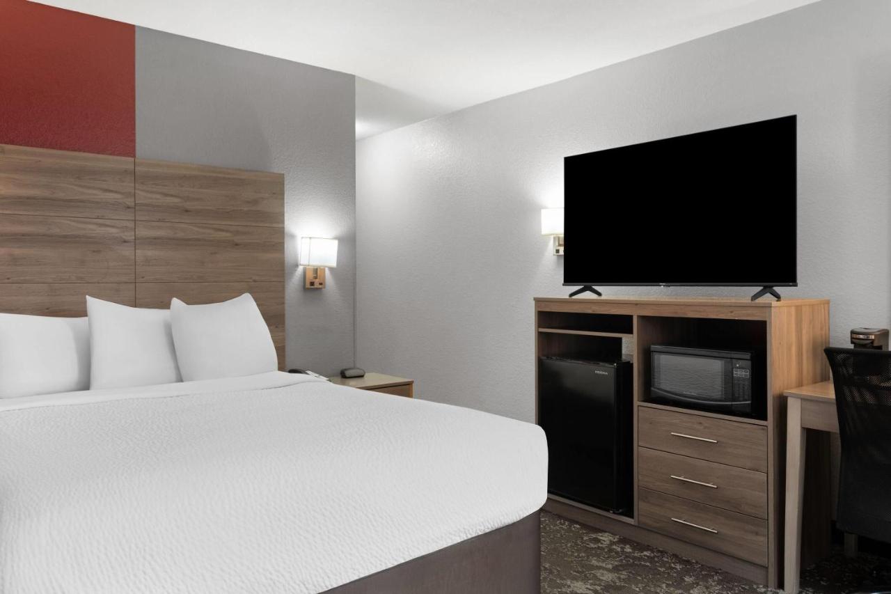  | SureStay Hotel by Best Western Cedar Rapids