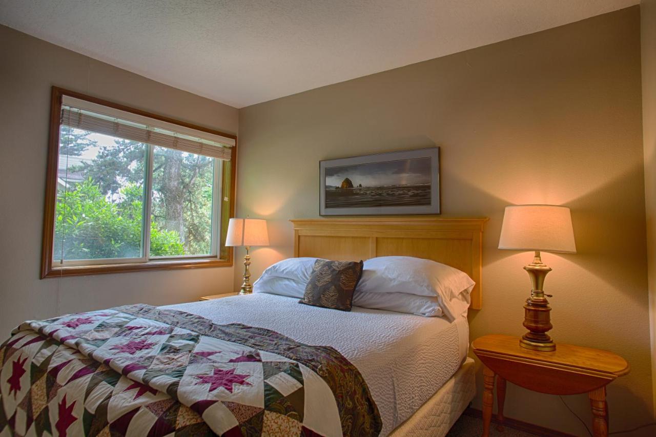 Ocean View 2 bedroom condominium - 1.5 miles south of The Waves at The Waves