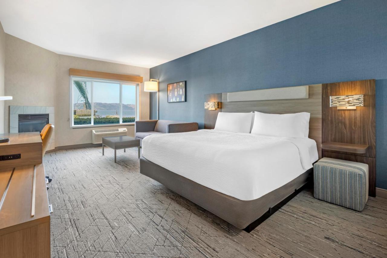  | Holiday Inn Express Hotel & Suites Astoria, an IHG Hotel