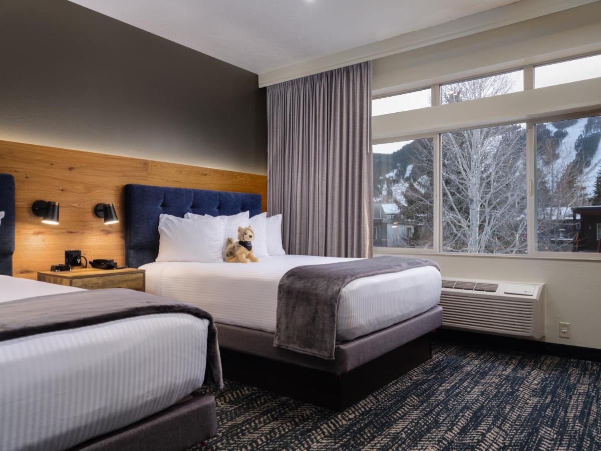 Two Queen Suite with Kitchen at The Rockwell Inn