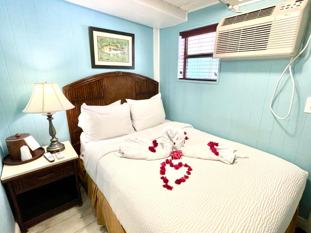 Economy Small Room at The Pelican Key Largo Cottages