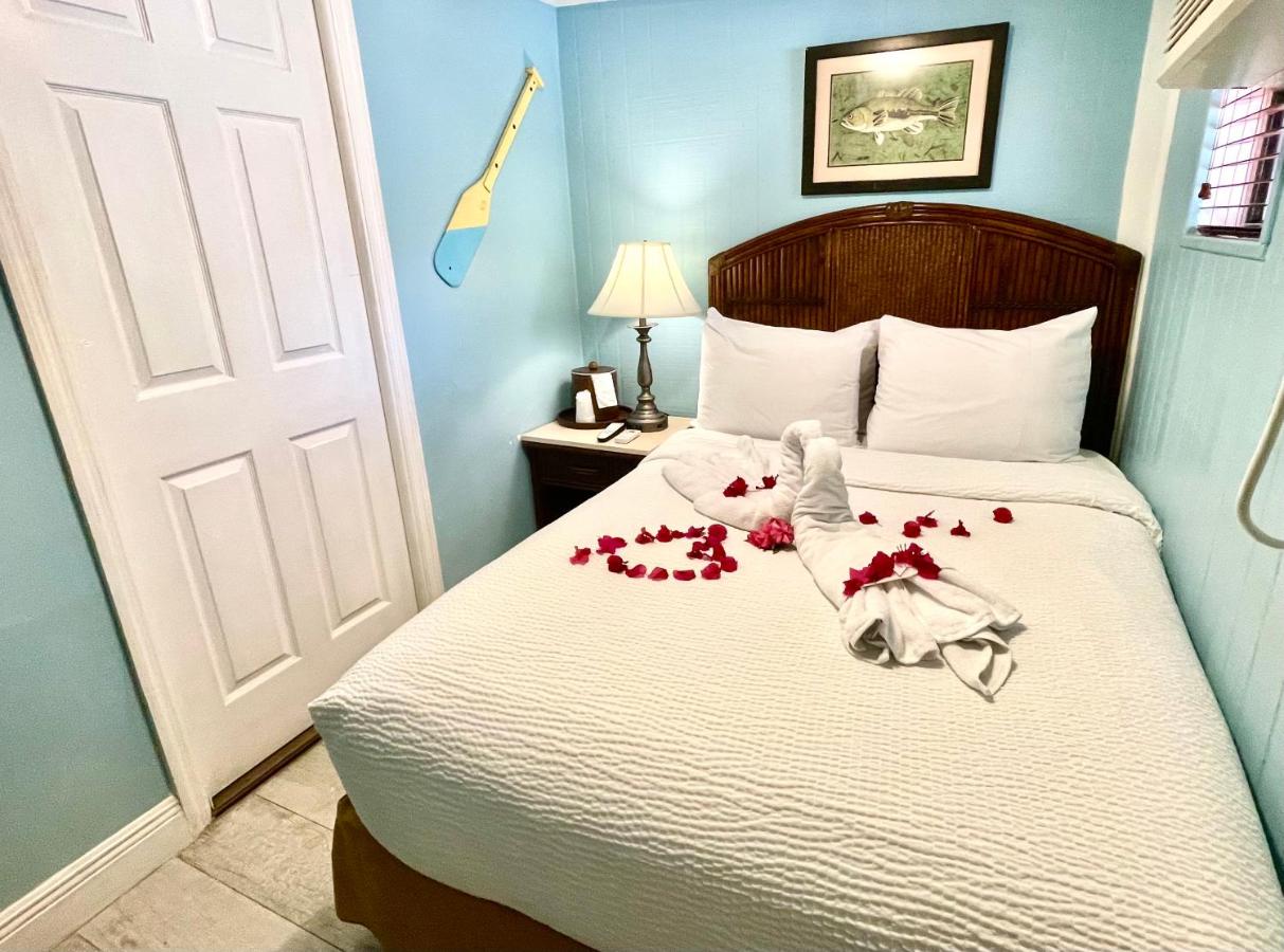 Economy Small Room at The Pelican Key Largo Cottages