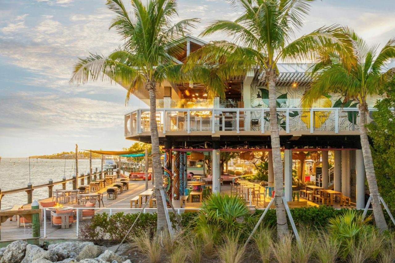 Postcard Inn Beach Resort & Marina