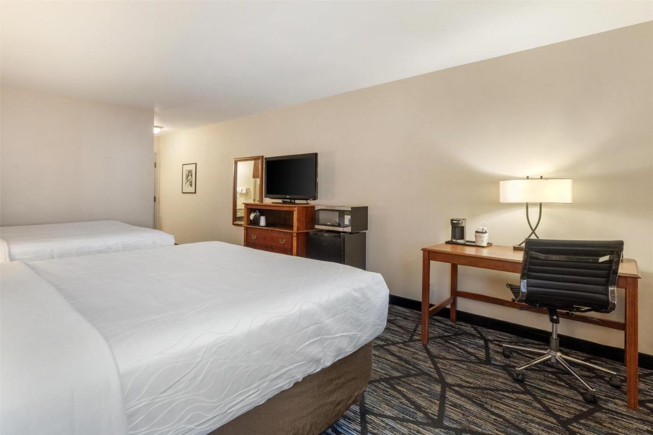 Queen Rooms with Two Queen Beds - Non-Smoking at SureStay Plus Hotel by Best Western Auburn