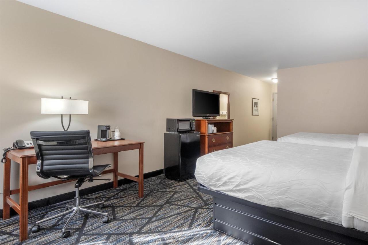 Standard Double Room with Two Double Beds at SureStay Plus Hotel by Best Western Auburn
