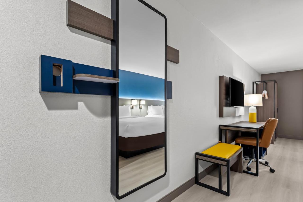 King Room - Non-Smoking at Comfort Inn & Suites Perry National Fairgrounds Area