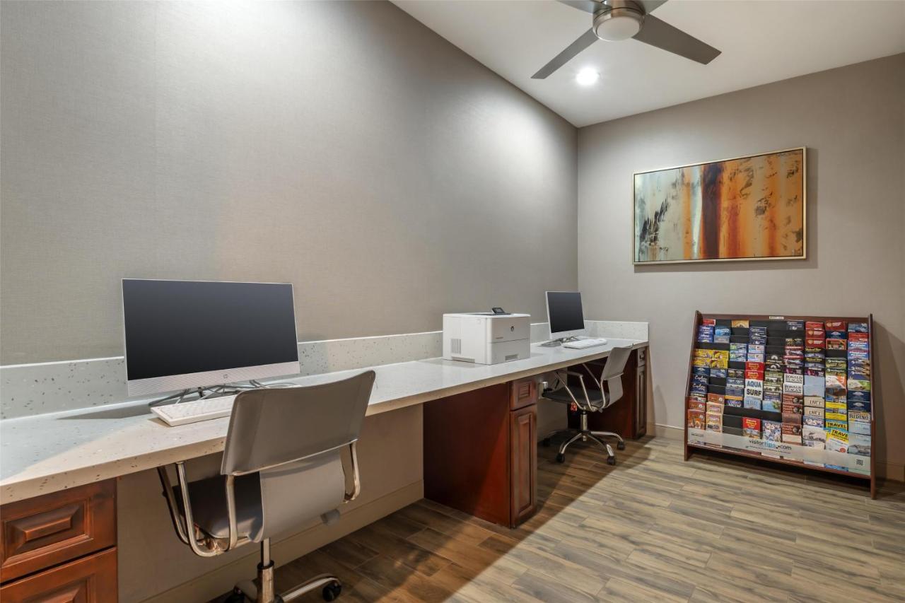  | Best Western Plus Hotel At The Convention Center
