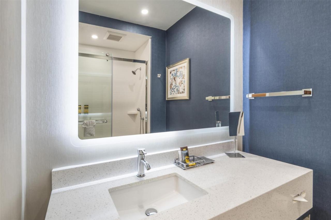 | Best Western Plus Hotel At The Convention Center