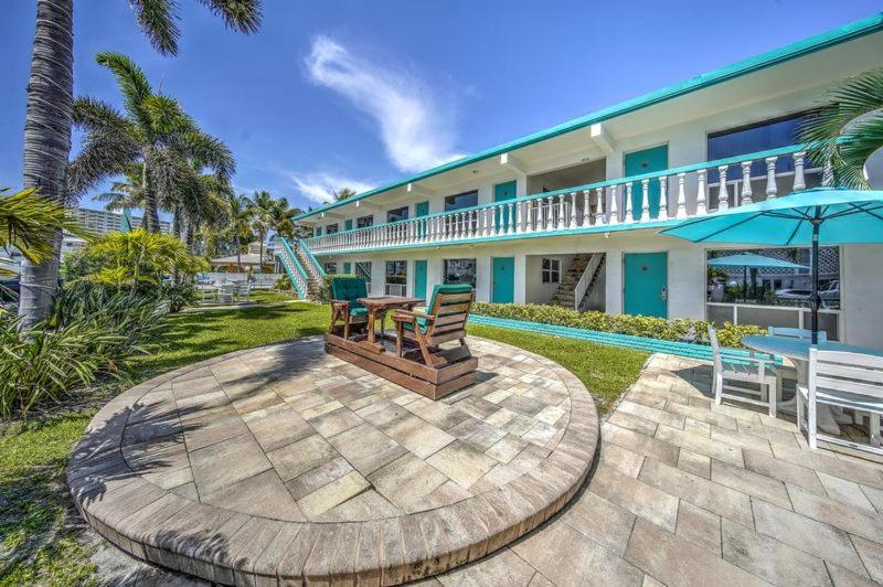 | Horizon by the Sea Inn