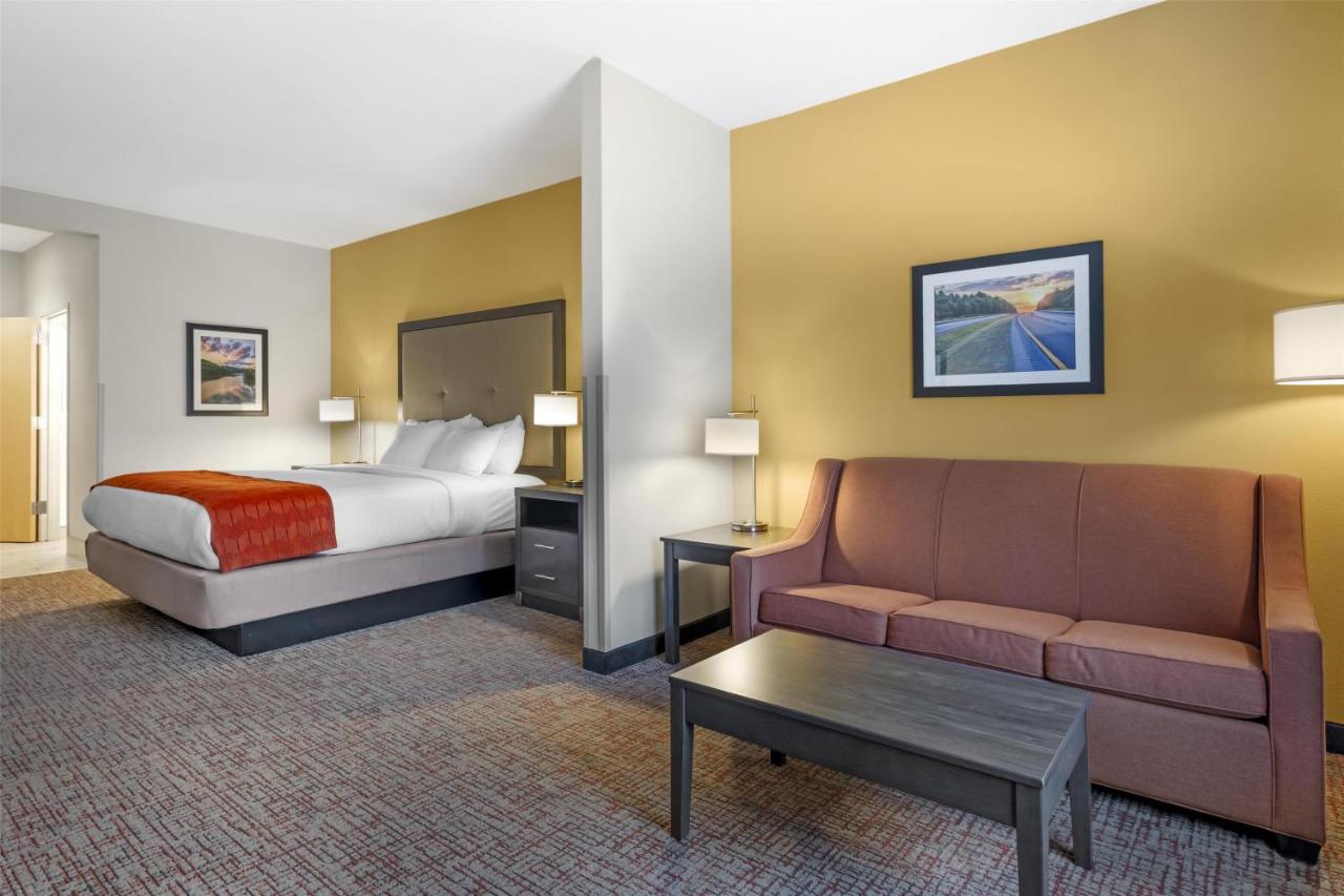  | Best Western Plus Elizabethtown Inn & Suites