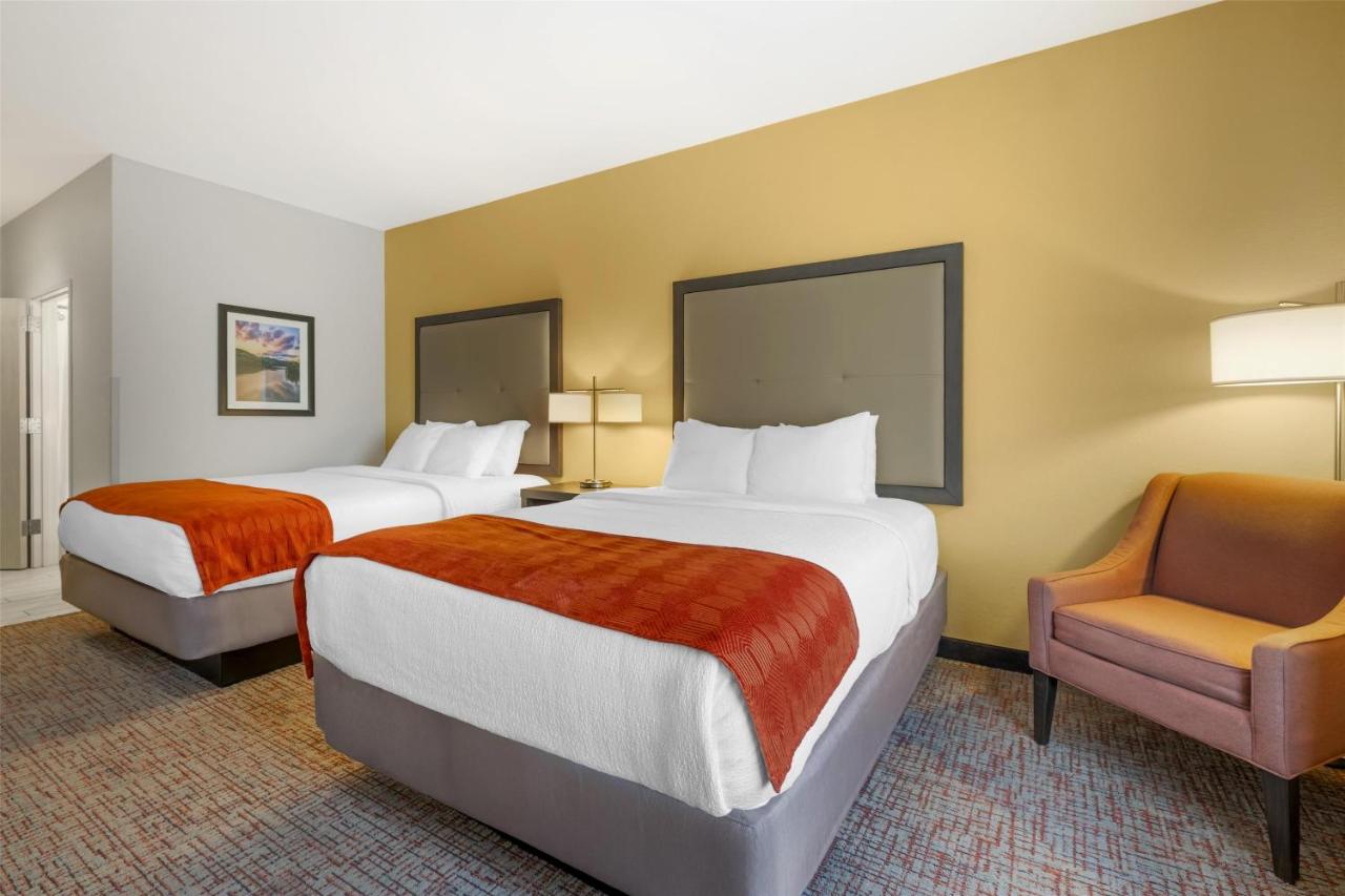  | Best Western Plus Elizabethtown Inn & Suites