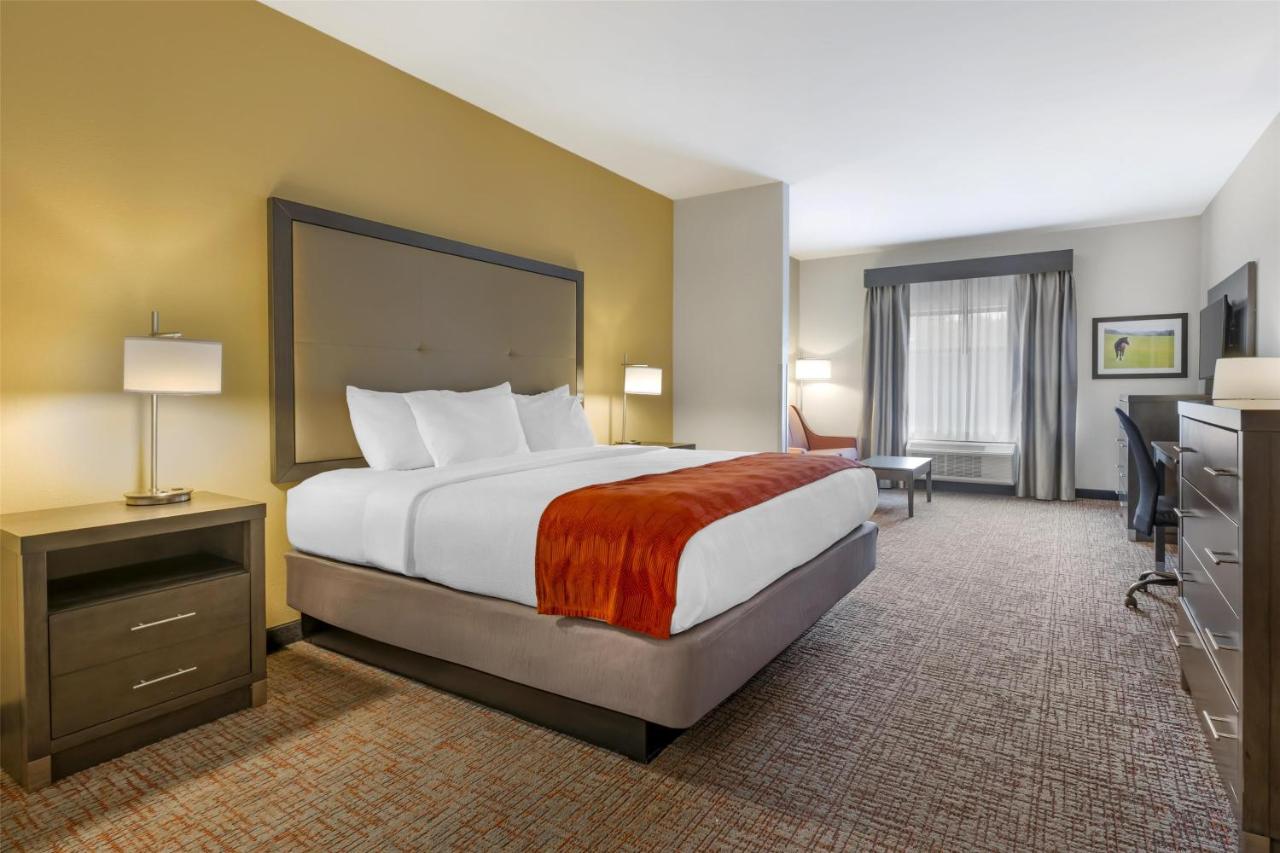  | Best Western Plus Elizabethtown Inn & Suites