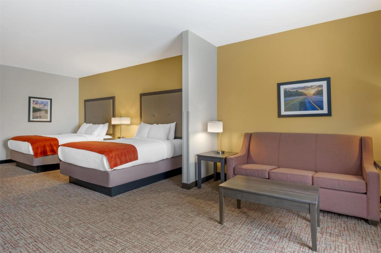  | Best Western Plus Elizabethtown Inn & Suites