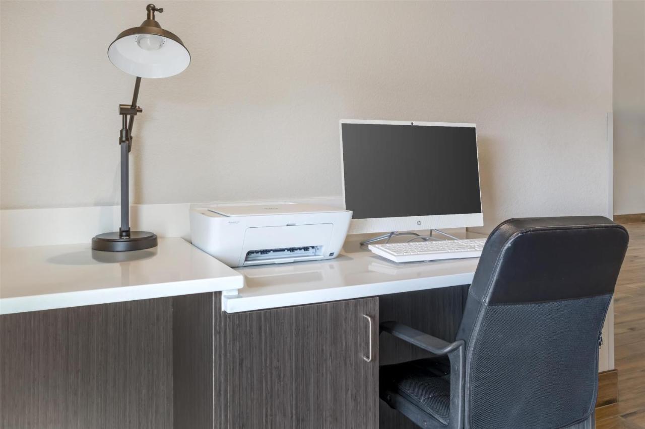  | Best Western Plus Elizabethtown Inn & Suites