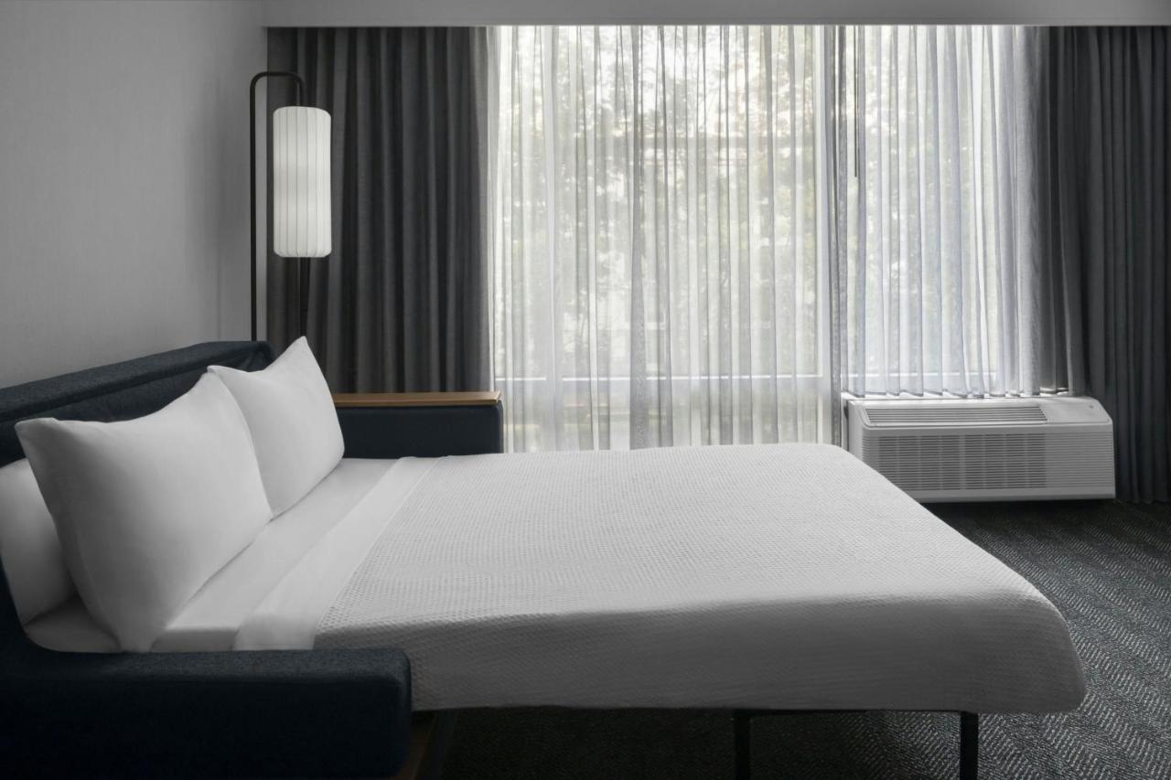 | Courtyard by Marriott Atlanta Buckhead