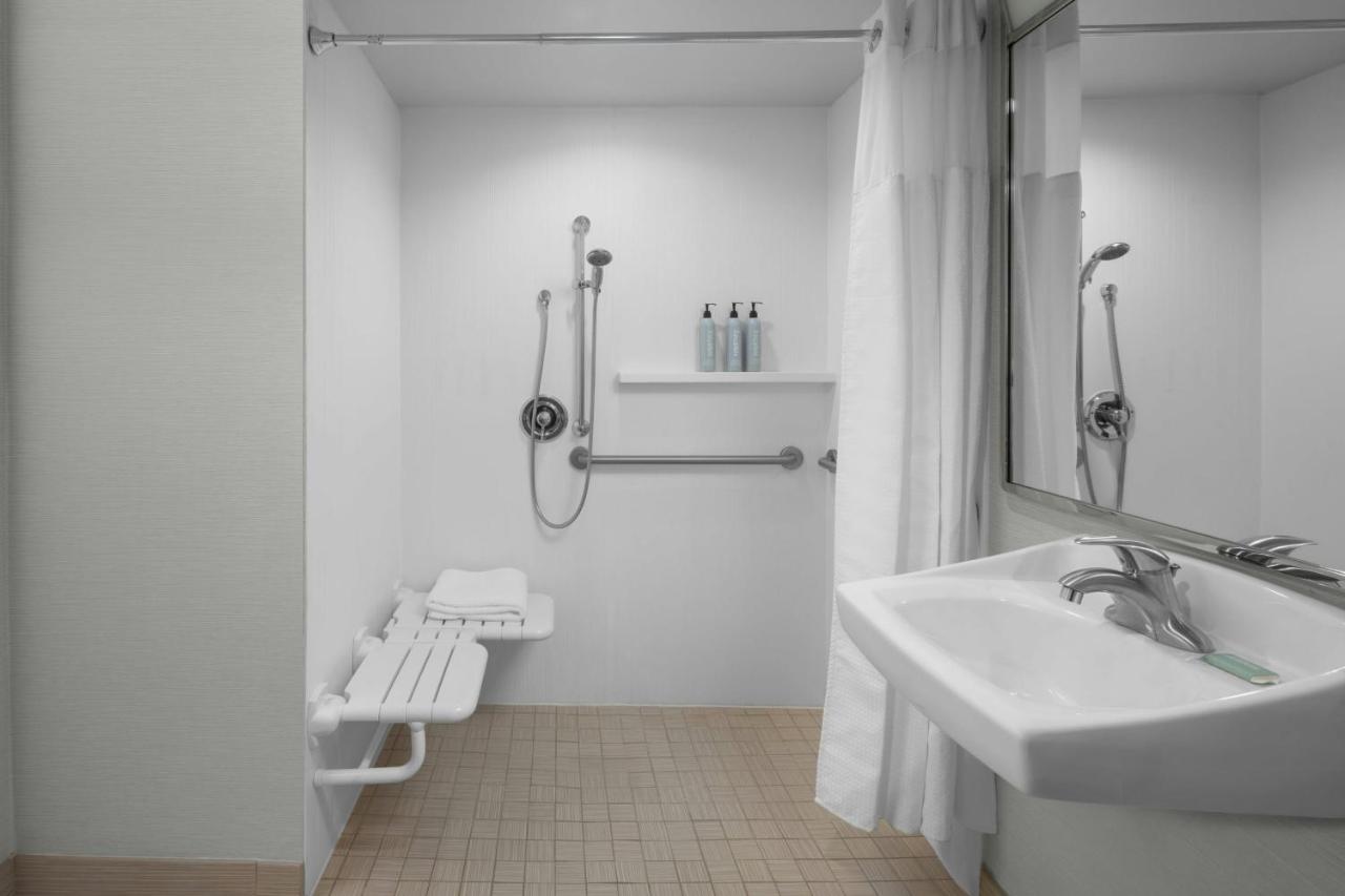 | Courtyard by Marriott Atlanta Buckhead