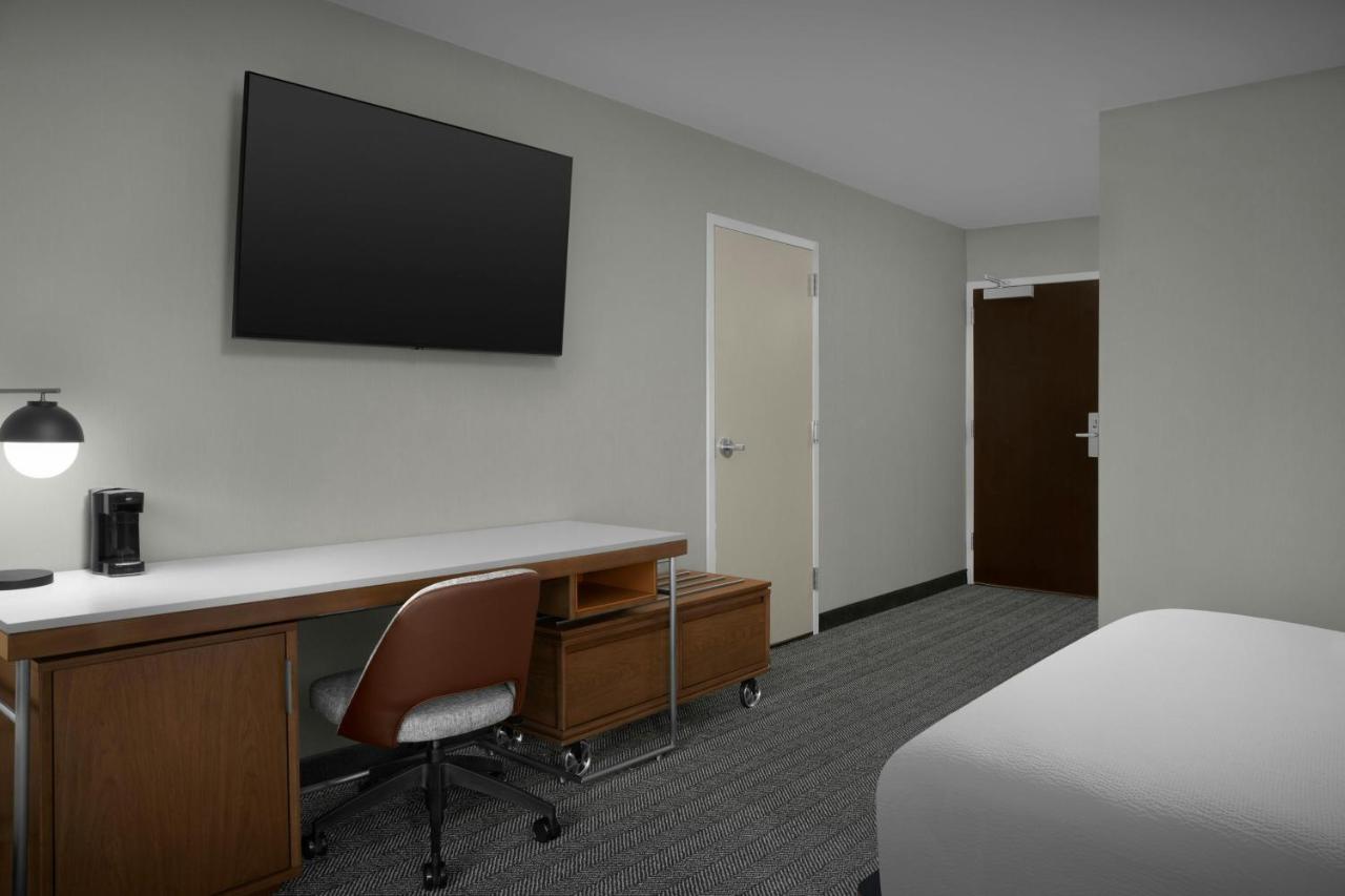 | Courtyard by Marriott Spokane Downtown at the Convention Ctr