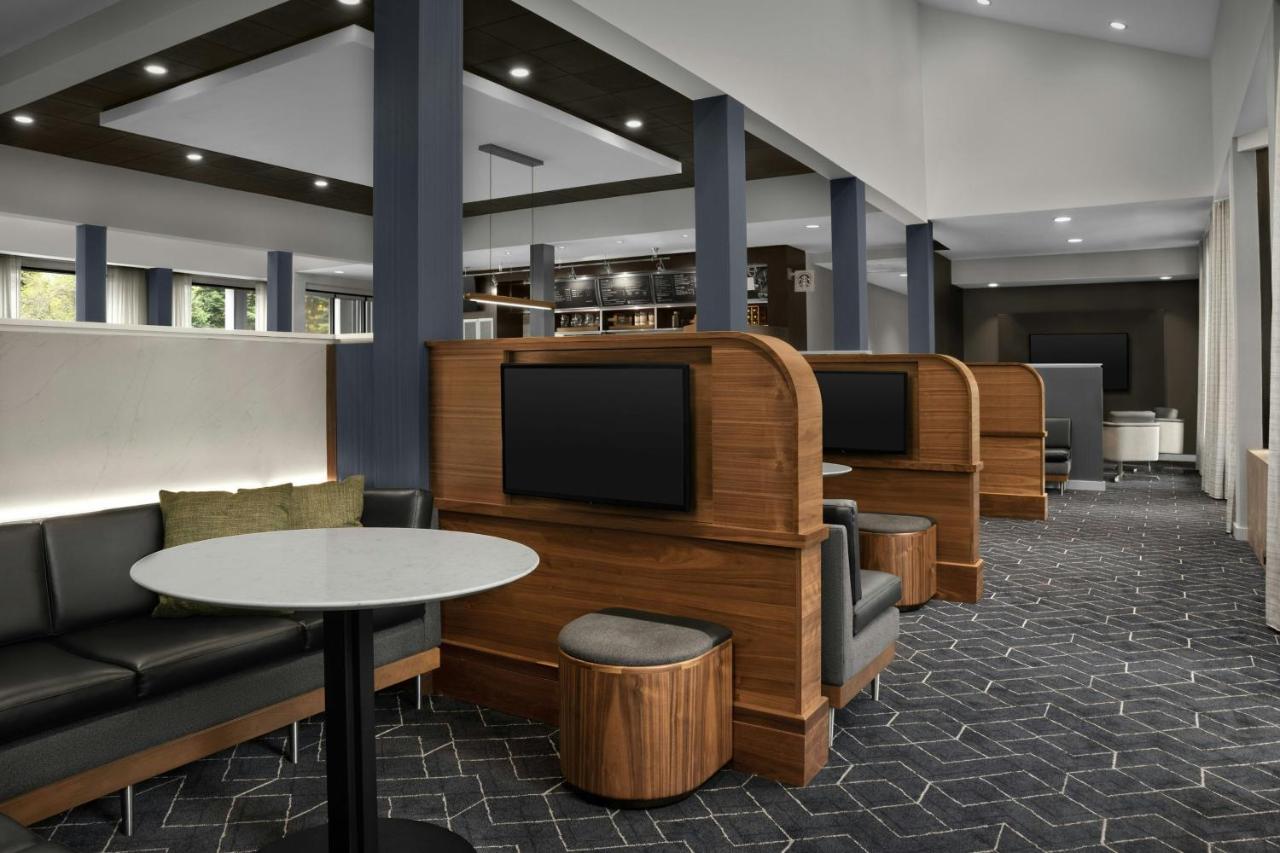 | Courtyard by Marriott Spokane Downtown at the Convention Ctr