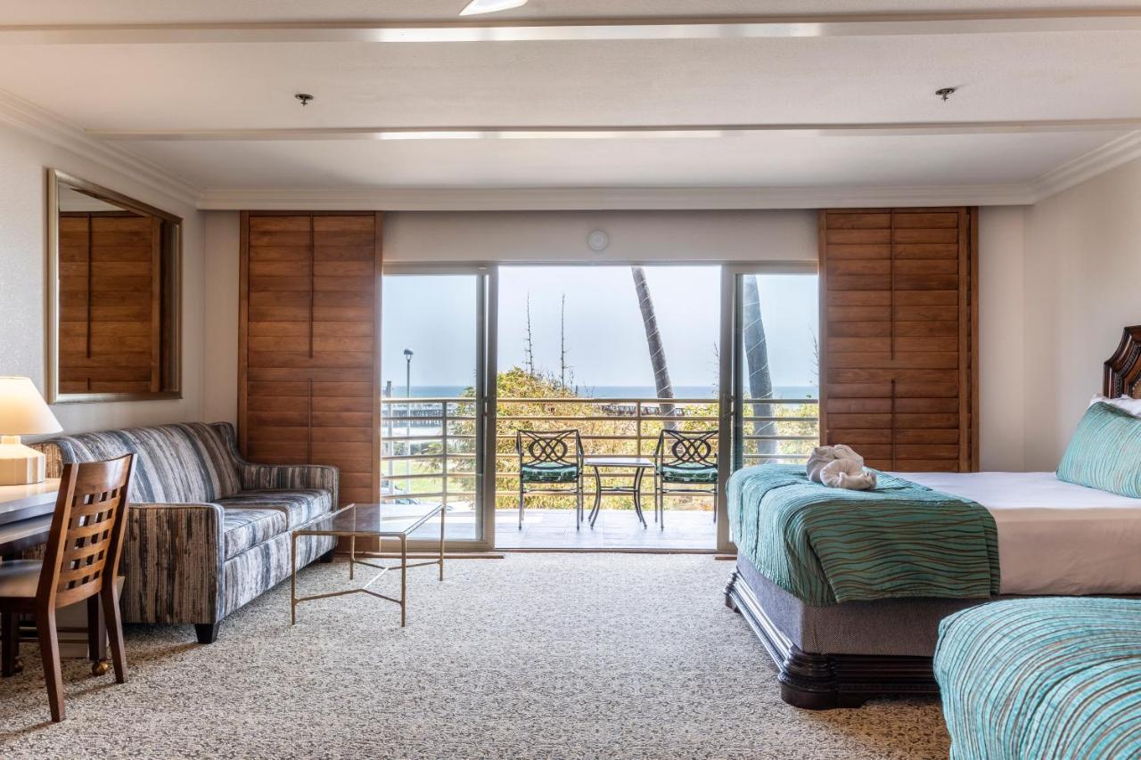 Coastal Suite at Pacific Terrace Hotel