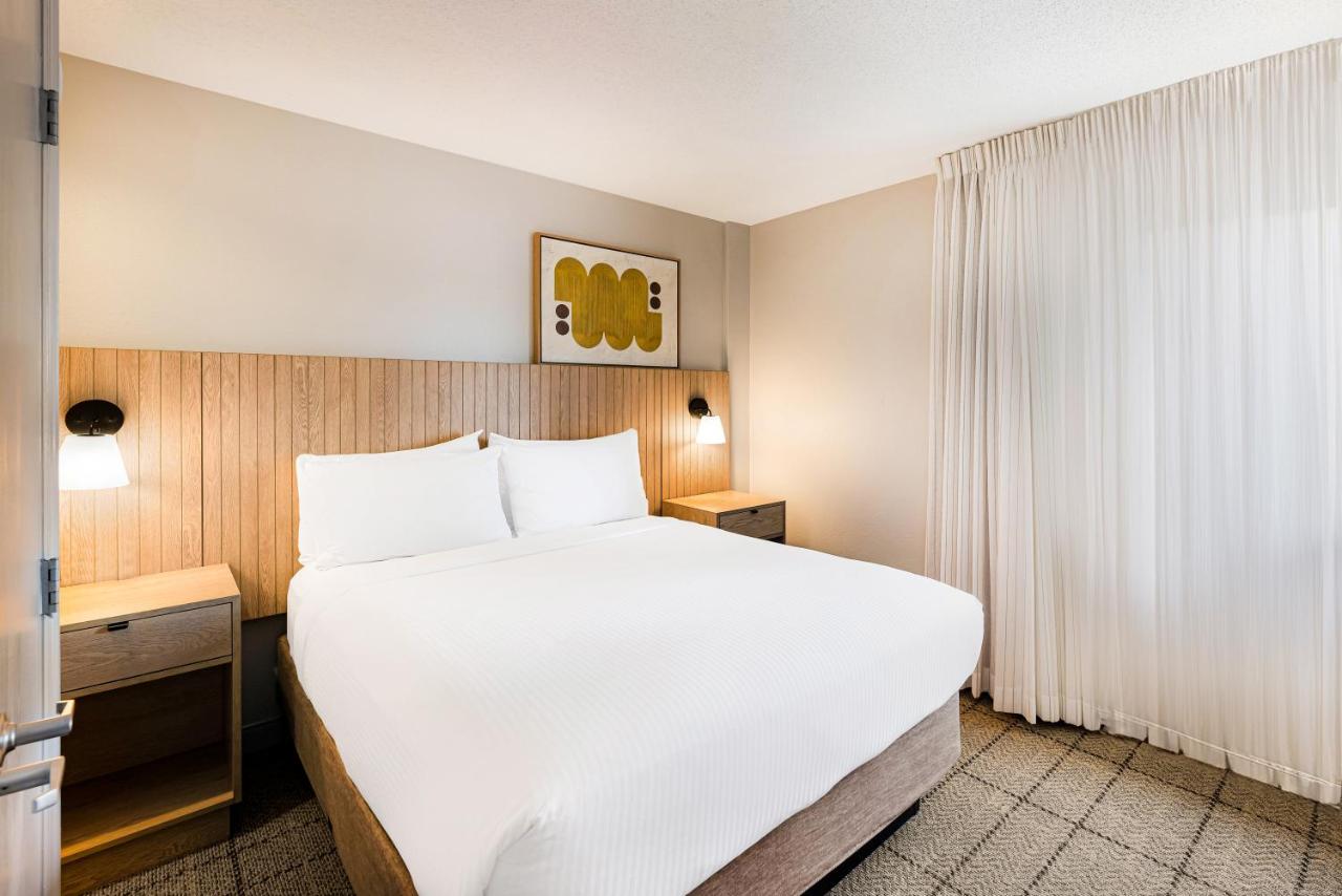| Sonesta Simply Suites Birmingham Hoover