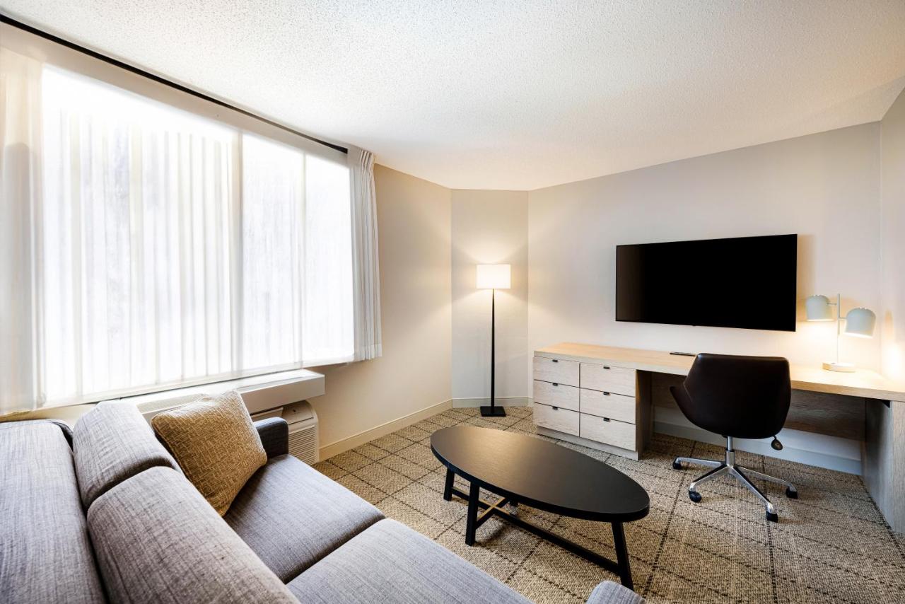 | Sonesta Simply Suites Birmingham Hoover