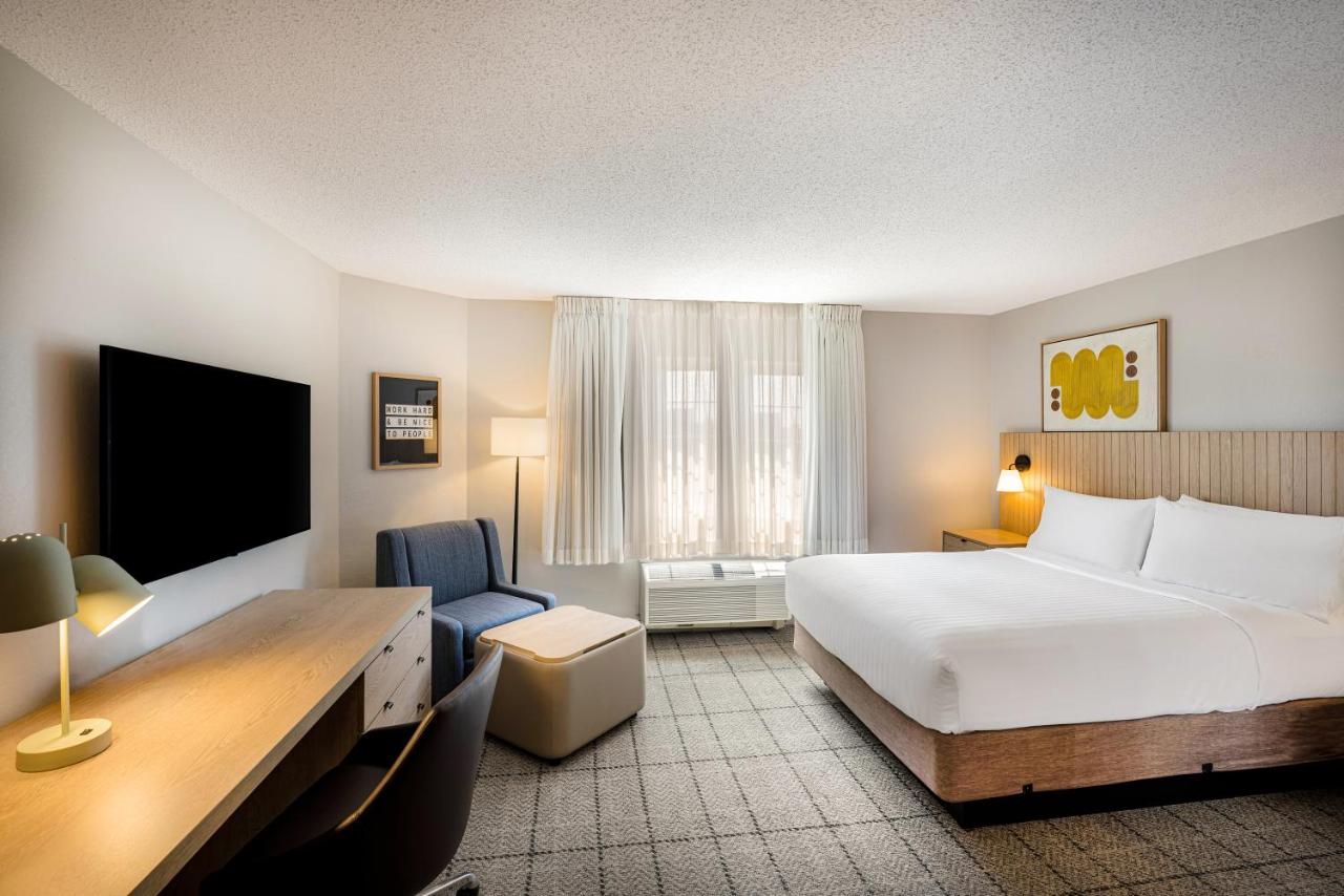 | Sonesta Simply Suites Birmingham Hoover