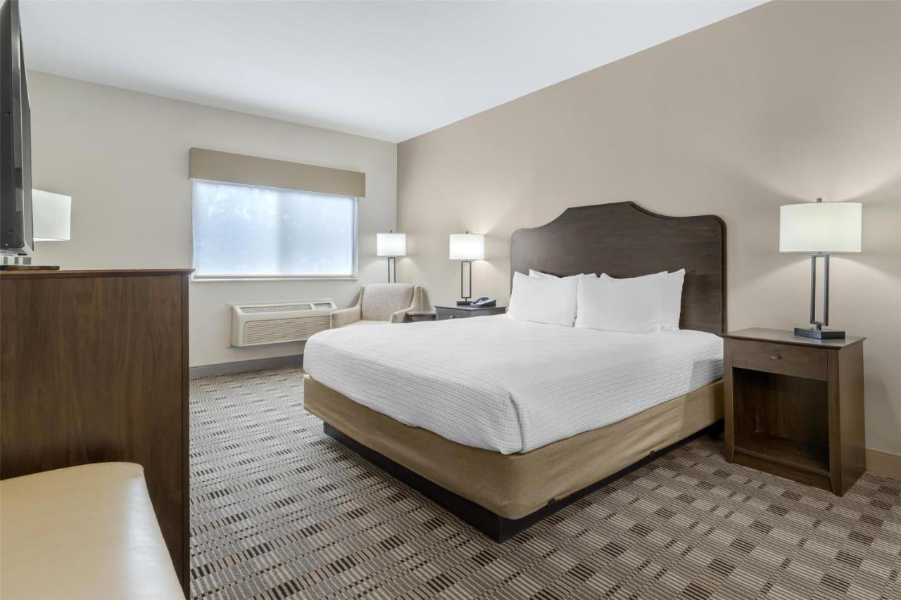 | Best Western TimberRidge Inn