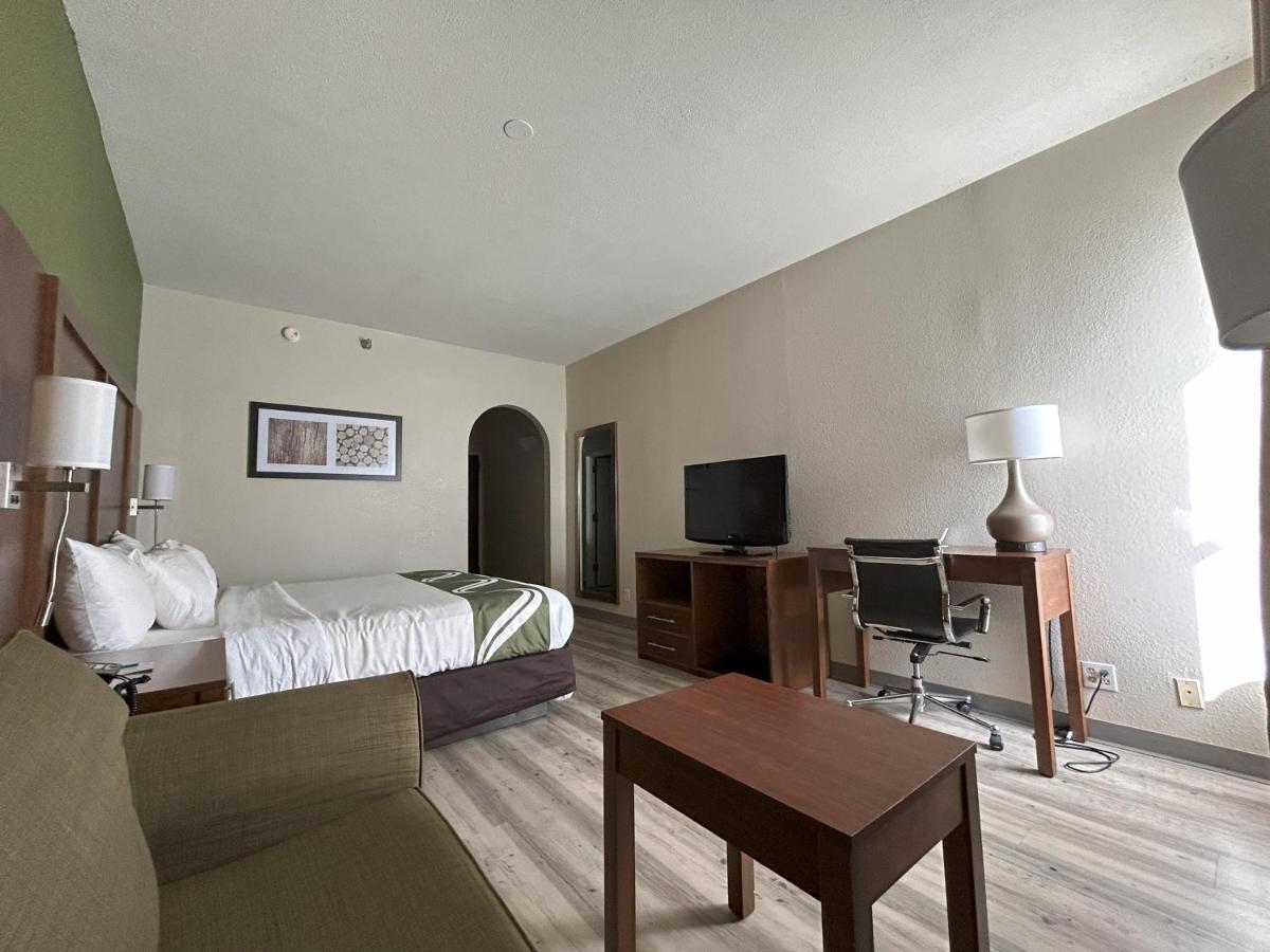 King Room - Accessible/Non-Smoking at Quality Inn & Suites Tarboro - Kingsboro