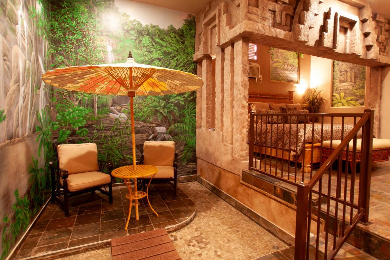| Destinations Inn Theme Rooms