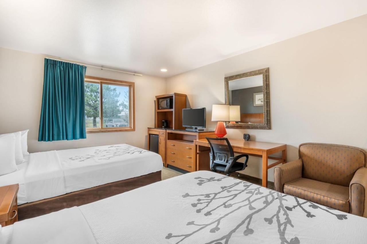 | Colstrip Inn & Suites