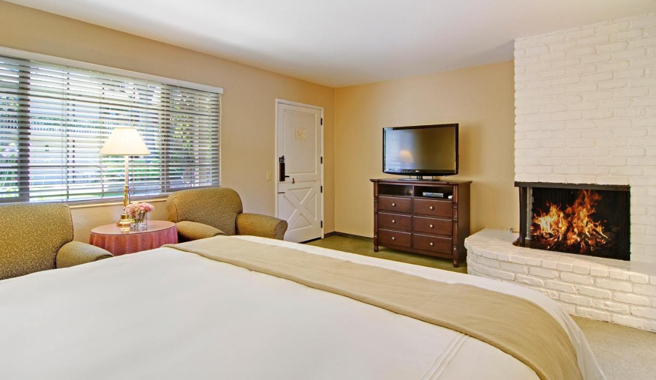 King Suite with Spa Bath - Pet Friendly at Svendsgaard's Inn