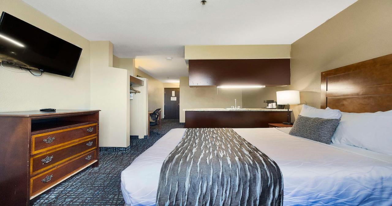Queen Room with Sofa Bed and Wet Bar at SureStay Plus Hotel by Best Western Rocklin