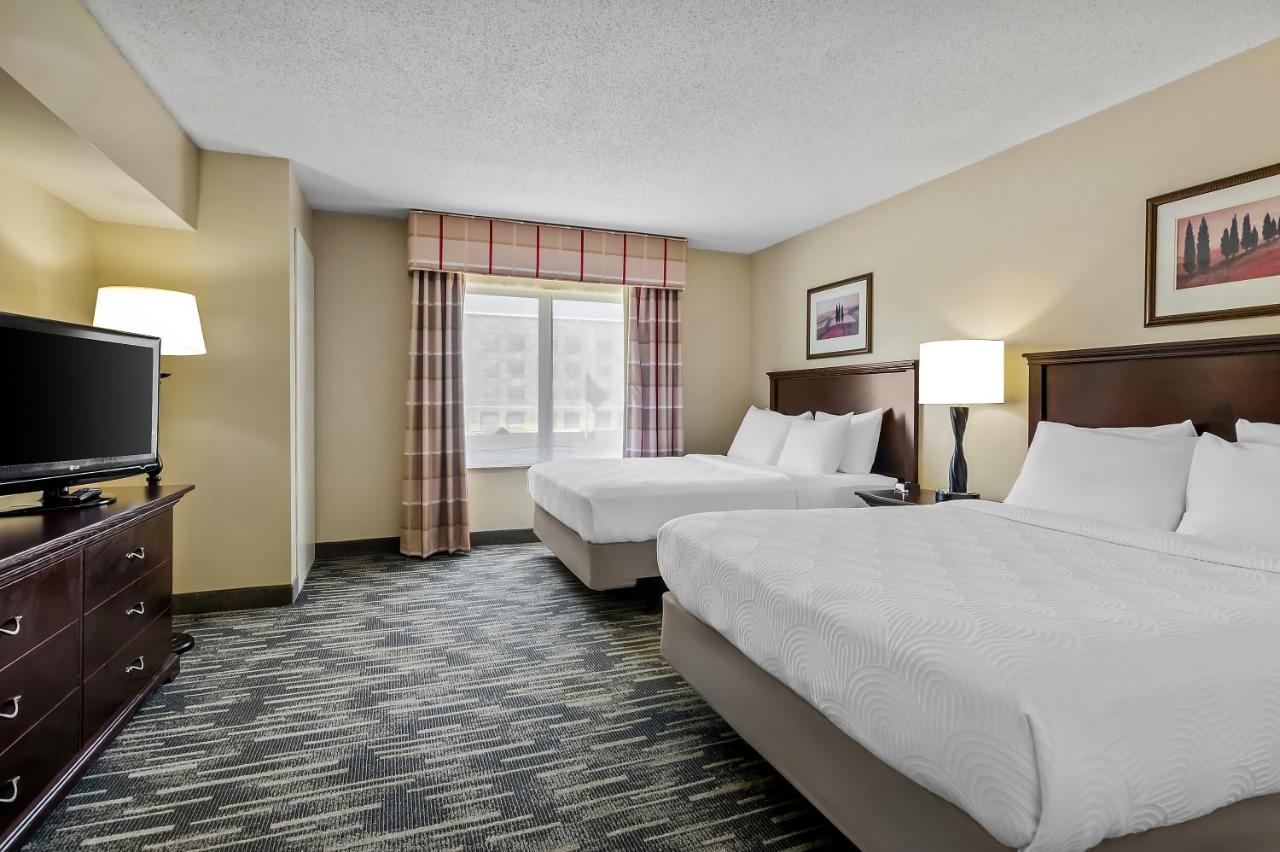 One-Bedroom Queen Suite - Non-Smoking at Country Inn & Suites by Radisson, Princeton, WV