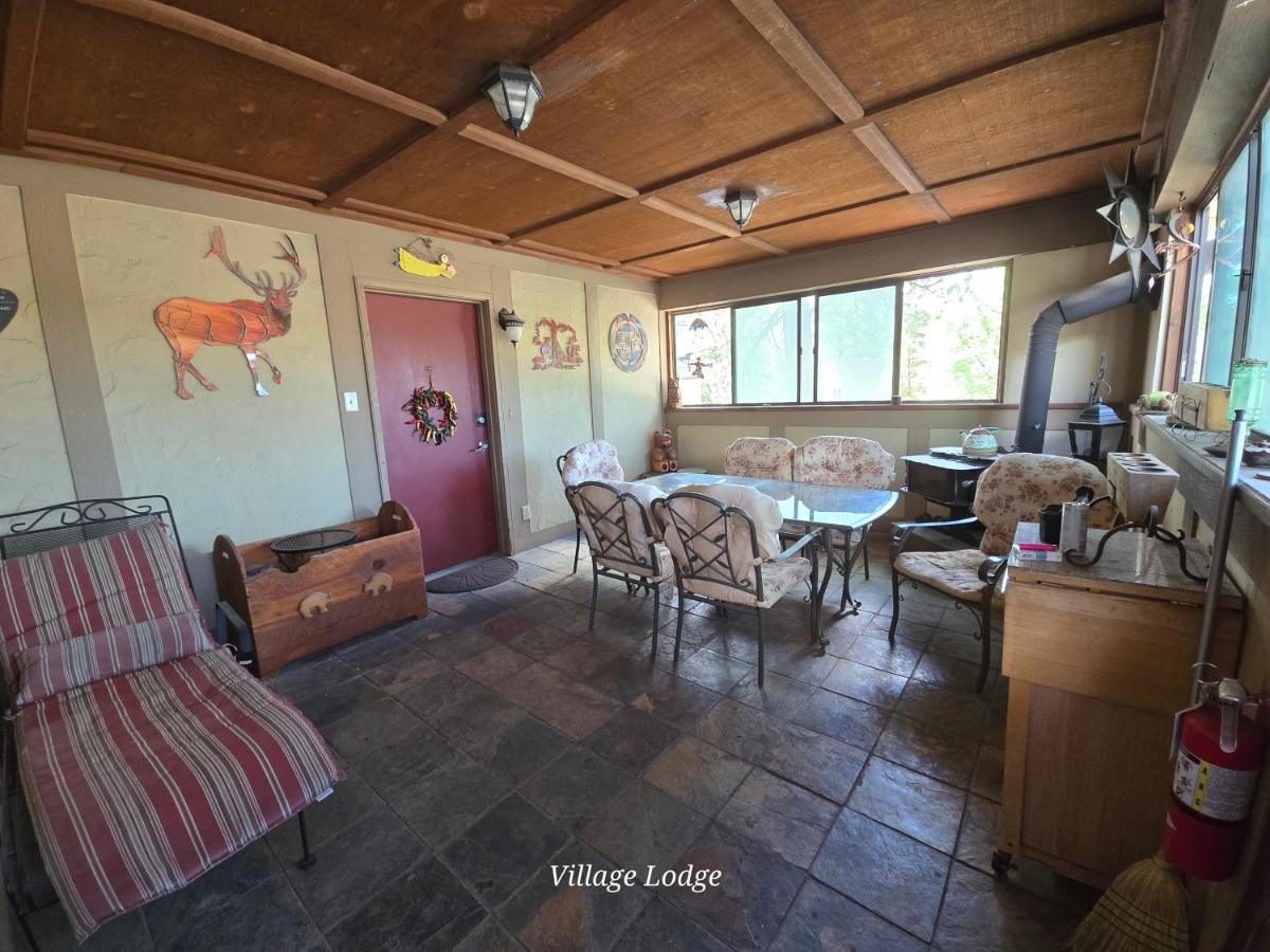 | Village Lodge