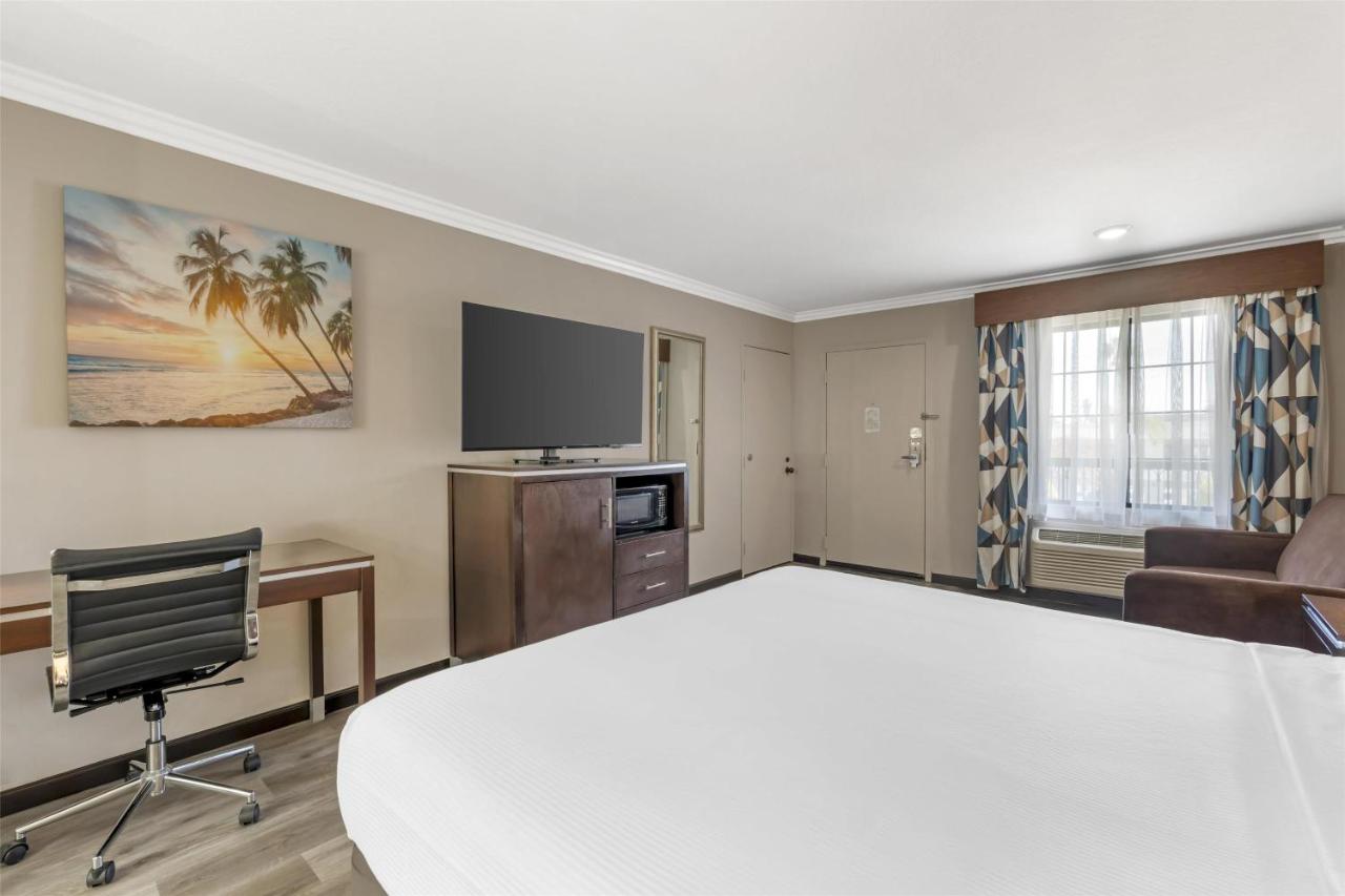  | Best Western Redondo Beach Galleria Inn - Los Angeles LAX Airport Hotel